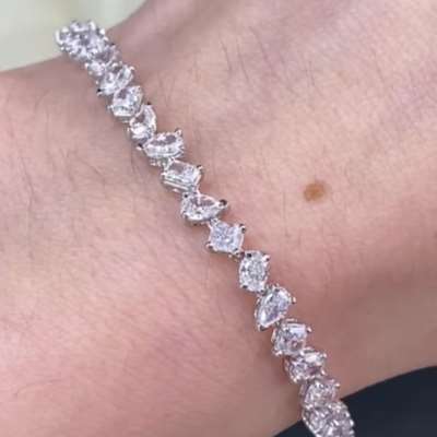 Natural White Diamond Mix Shape Tennis Bracelet in 18k White Gold.