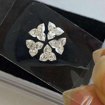 1.69ct 5pcs J color VS-SI clarity Flower cut Diamond Layout