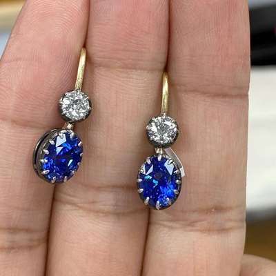 2.29ct & 2.33ct GRS Certified Perfect Match pair Of natural Royal Blue Ceylon Sapphire Heated Oval Shape Gemstones Set in 18k Gold Earings along with 0.67ct Total weight matching pair of natural genuine vintage diamonds