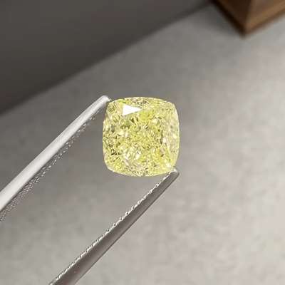 3.02ct gia natural fancy light yellow vvs2 cushion + 18k Gold Halo ring setting 