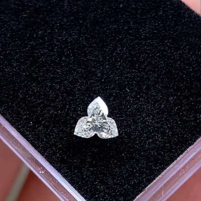 0.33cts Natural J color SI1 clarity Flower cut Diamond