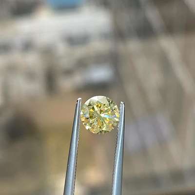 1.00ct GIA Certified Natural Fancy Brownish Yellow SI2 Clarity Eyeclean Round Brilliant Cut Diamond