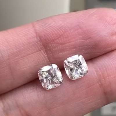 1.01cts & 1.00cts GIA certified Natural i color VVS2 clarity cushion brilliant shape Diamond 