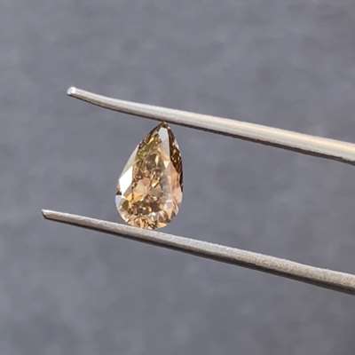 1ct Natural brown VS1 clarity pear shape diamknd