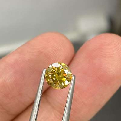 0.90ct Natural Fancy Deep Brown Yellow SI1 Clarity Round Brilliant Cut Diamond