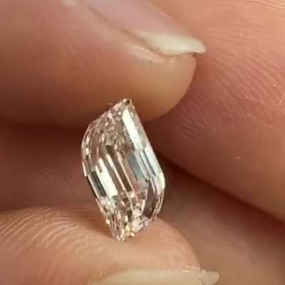 1.01ct GIA Certified Natural H Color VS1 Clarity Flame Shape Step Cut Diamond 