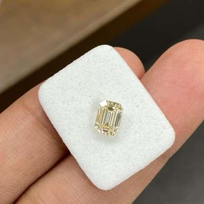 1.00ct GIA Certified Natural S to T Range VS1 Clarity Emerald Cut Diamond