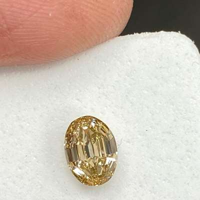 1.05ct natural champagne brown vs2 clarity oval step cut diamond 