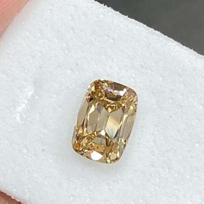 1.10ct Natural Champagne Brown Diamond, featuring VVS2 clarity and a beautiful Old Cut Cushion shape.