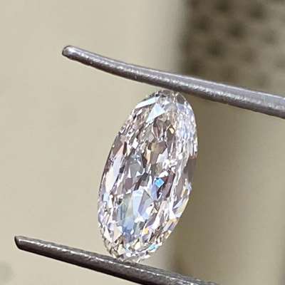 0.90cts GIA certified Natural H color VS1 clarity Moval shape Diamond.