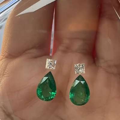 2.04ct Total weight Matching Pair of Natural Zambian Pear Shaped Emerald Gemstones along with 0.39ct total weight matching pair of French cut FG vvs-vs diamonds suitable for Dangle or drop Earrings