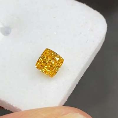 0.23ct GIA Natural Fancy INTENSE Orange Yellow colour SI1 clarity cushion diamond