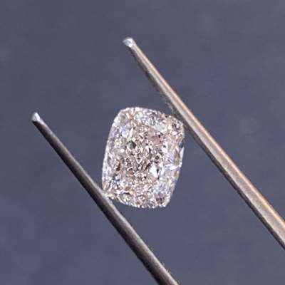 1.02cts Natural light brown si2 clarity cushion shape diamond