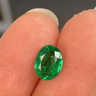 1.01ct Natural Zambian Oval shaped Emerald Gemstone