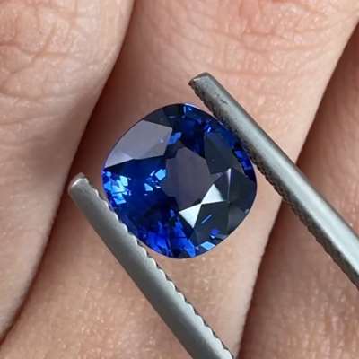 3.14ct GRS Natural ROYAL BLUE Heated Cushion shaped Sapphire Gemstone