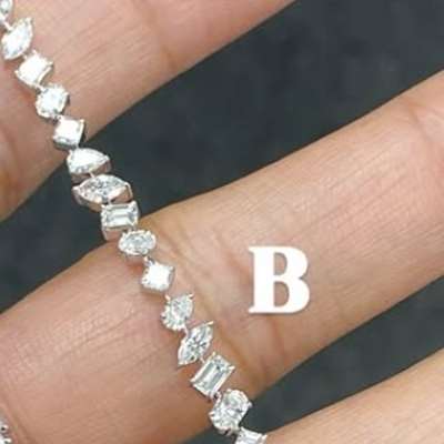 Natural Mix Shape White Diamond Tennis Bracelet In 18k Gold.
