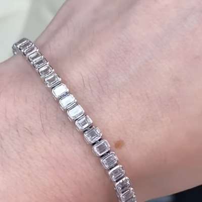 Natural Emerald Shape White Diamond Tennis Bracelet in 18k White Gold Bazel Setting