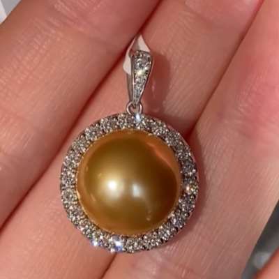 golden South Sea pearl pendant