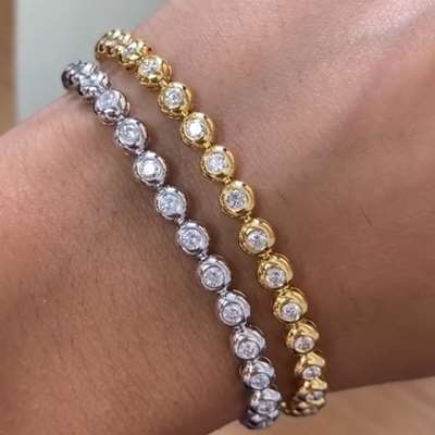 Natural FG Colour vs-si clarity round diamonds set in 18K white gold tennis bracelet in dome setting
