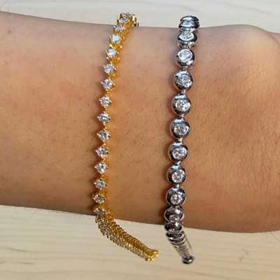 Natural White Diamond Tennis Bracelet in 18k Yellow gold setting. All natural diamonds. The bracelet is IGI Certified .Quality: EF Color VS-SI Clarity 