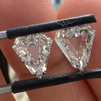 A 1.51ct and 1.52ct each Matching Pair of GIA Certified Natural diamonds.
