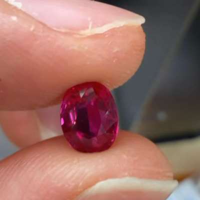 0.94ct GIA Certified Natural Mozambique Ruby No Heat No Treat Oval Shape Gemstone