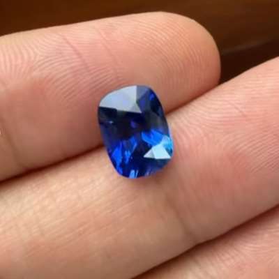 3.05ct GRS Certified Natural Heated Ceylon VIVID BLUE (Royal Blue) Long Cushion shaped Sapphire Gemstone 