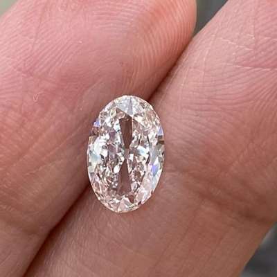 0.97cts Natural H color VS1 clarity old cut oval shape diamond