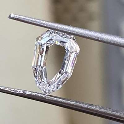 0.86cts Natural E color VVS2 clarity portrait cut pear shape diamond