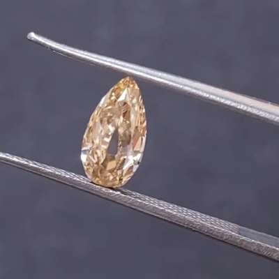 0.98cts Natural Champagne brown vs1 clarity old cut long pear shape diamond 
