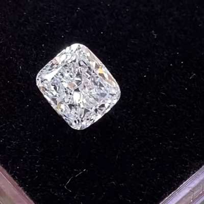 1.01cts GIA certified Natural E color VVS2 Clarity cushion shape diamond 