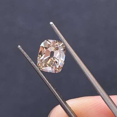 0.95cts Natural peachy brown VS1 clarity old cut cushion shape diamond