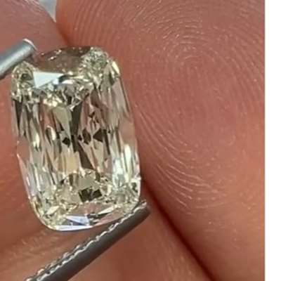 1.52ct GIA-certified natural N-color VS2 cushion-cut diamond