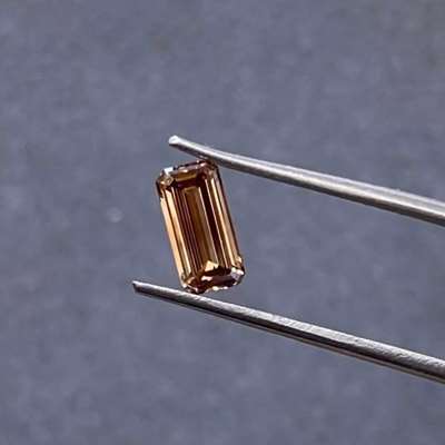 1.00ct natural chocolaty brown emerald cut t VVS2 clarity,