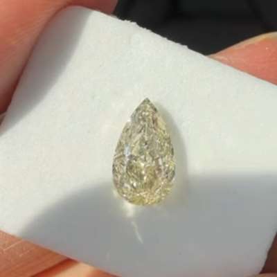 1.18ct GIA Certified Natural S to T range VS1 Clarity Pear Shape Diamond