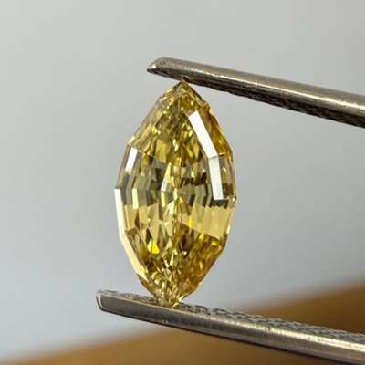 1.02ct striking greenish yellow marquise diamond with VVS2 clarity