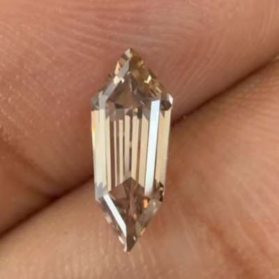 1ct copper brown kite shape with VVS2 clarity