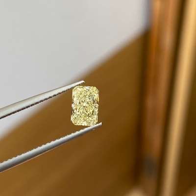 1.03ct GIA Certified Natural w to x range VS2 Clarity Long Radiant Cut Diamond