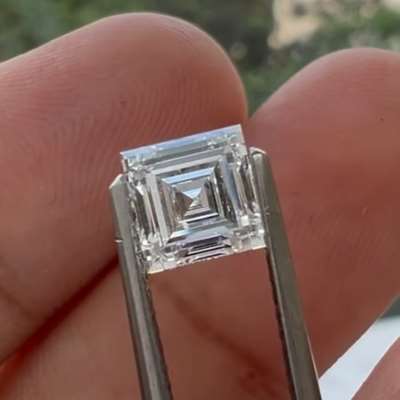 1.01cts GIA certified natural I color VS1 clarity carré cut diamond