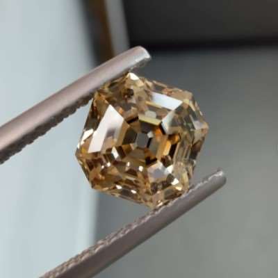 1.61ct Natural Champagne Brown VS1 Clarity Old Antique Cut Asscher Shape Diamond