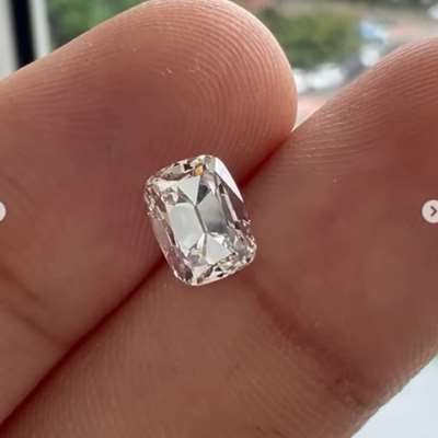 A 1.00ct natural M color VS2 diamond 
