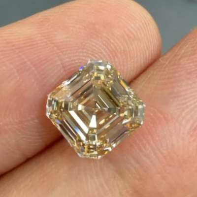 3.14ct Natural Champagne Brown VS1 Clarity Asscher Cut Diamond For Sale