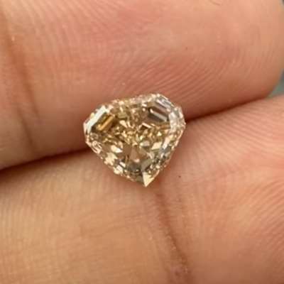 1.53cts natural champagne brown VS1 step cut shield shape diamond 