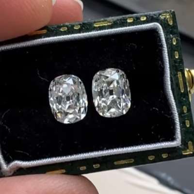 1.02ct and 1.02ct GIA Certified Natural J and K colour VS1 and VVS1 clarity Old miner Brilliant diamonds