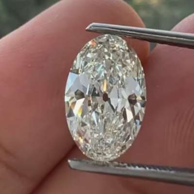  A 1.89ct GIA certified natural L color old cut oval with SI1 clarity 