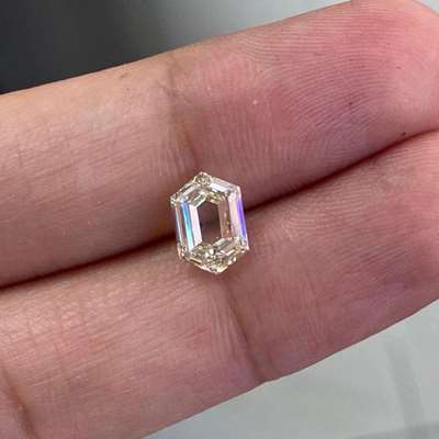 1.72ct Mn Color SI1 Clarity Hexagon Shape Step Cut Diamond