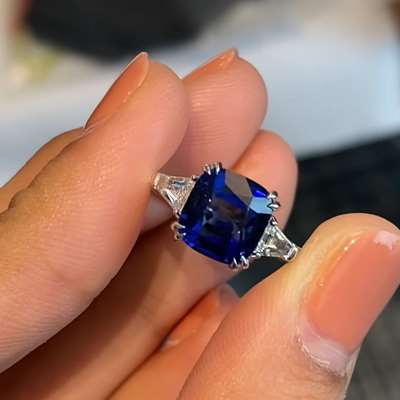 3.12CT GRS Certified Madagascar ROYAL BLUE Sapphire gemstone set in 18 k white Gold ring